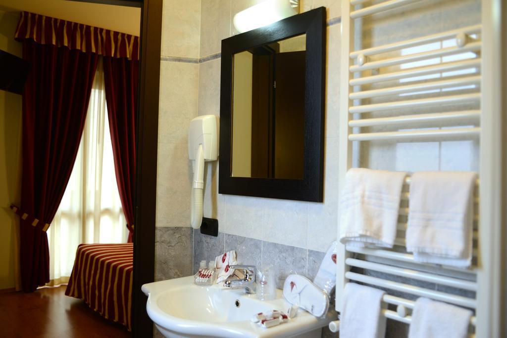 Hotel Iacone 키에티 외부 사진