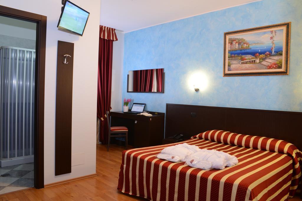 Hotel Iacone 키에티 외부 사진