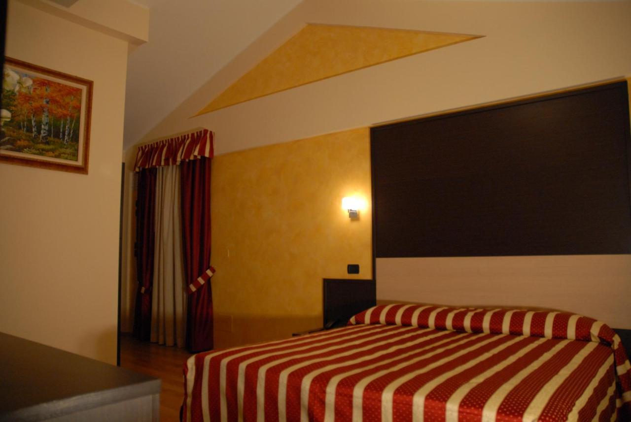 Hotel Iacone 키에티 외부 사진